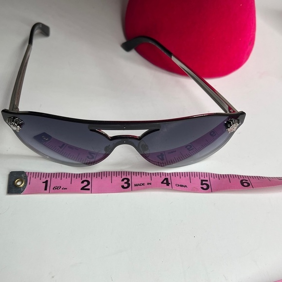 Versace Black & Chrome Rimless
Aviator Sunglasses Blue Gradient Lenses with Case main image 8